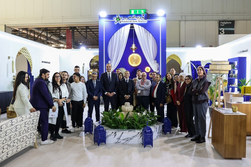 السعدي يفتتح جناح “دار الصانع” في معرض “صالون ديل موبايل ميلانو 2025”