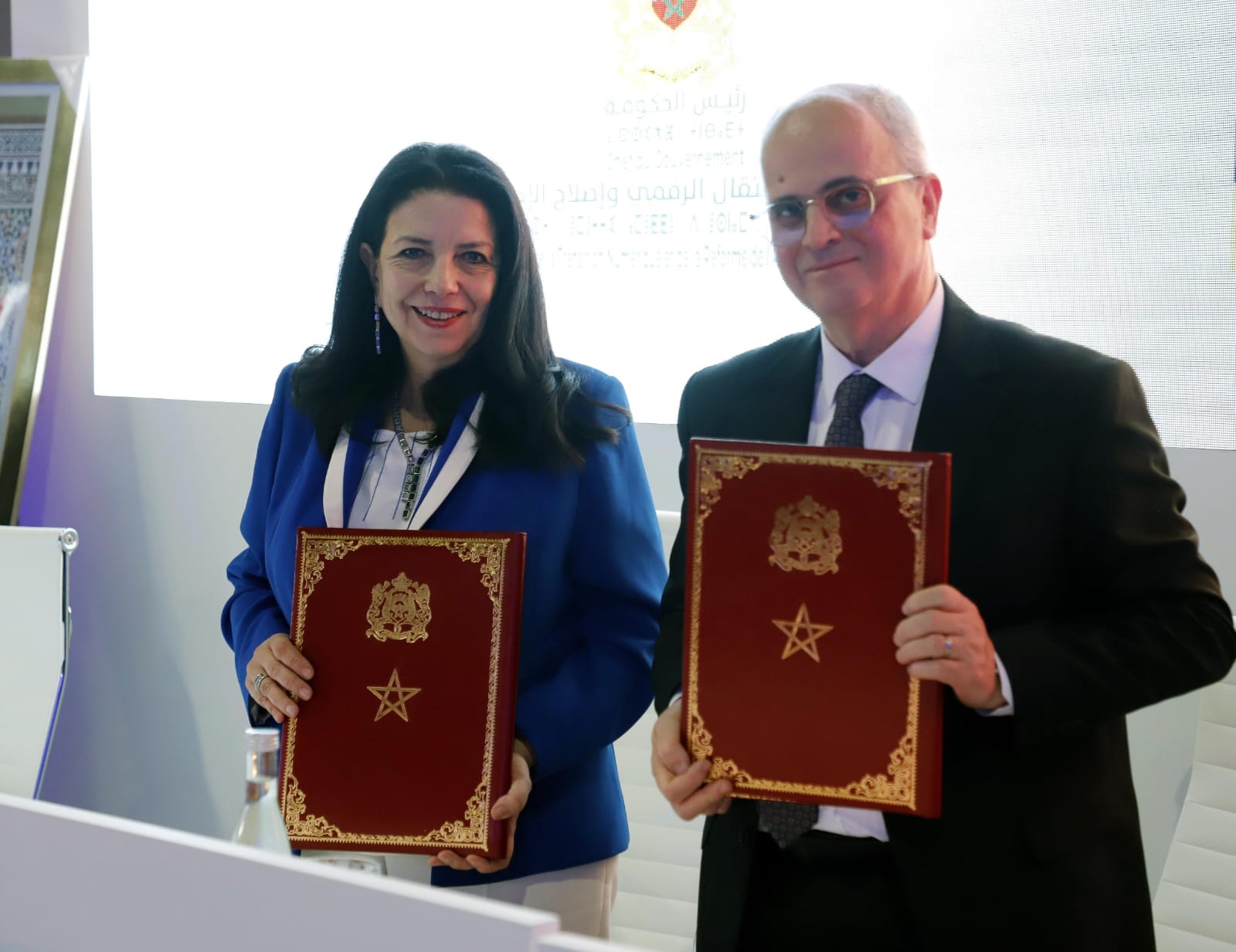 جيتكس أفريقيا المغرب 2025: توقيع اتفاقية شراكة بين وزارة الانتقال الرقمي ومجموعة بريد المغرب لتعزيز إدماج اللغة الأمازيغية