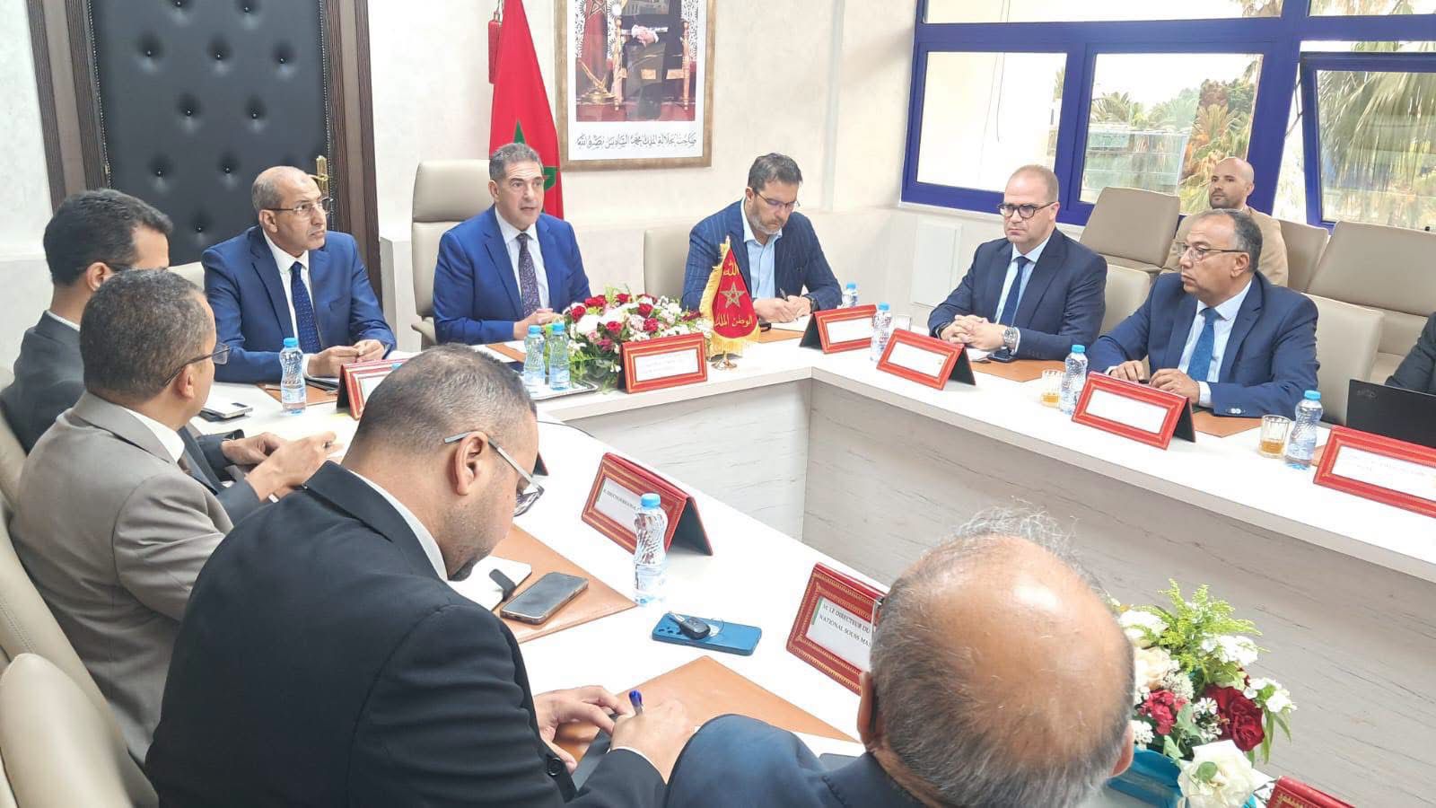 أمزازي يترأس اجتماعا لتتبع مشروع أكبر محطة لتحلية مياه البحر بإفريقيا