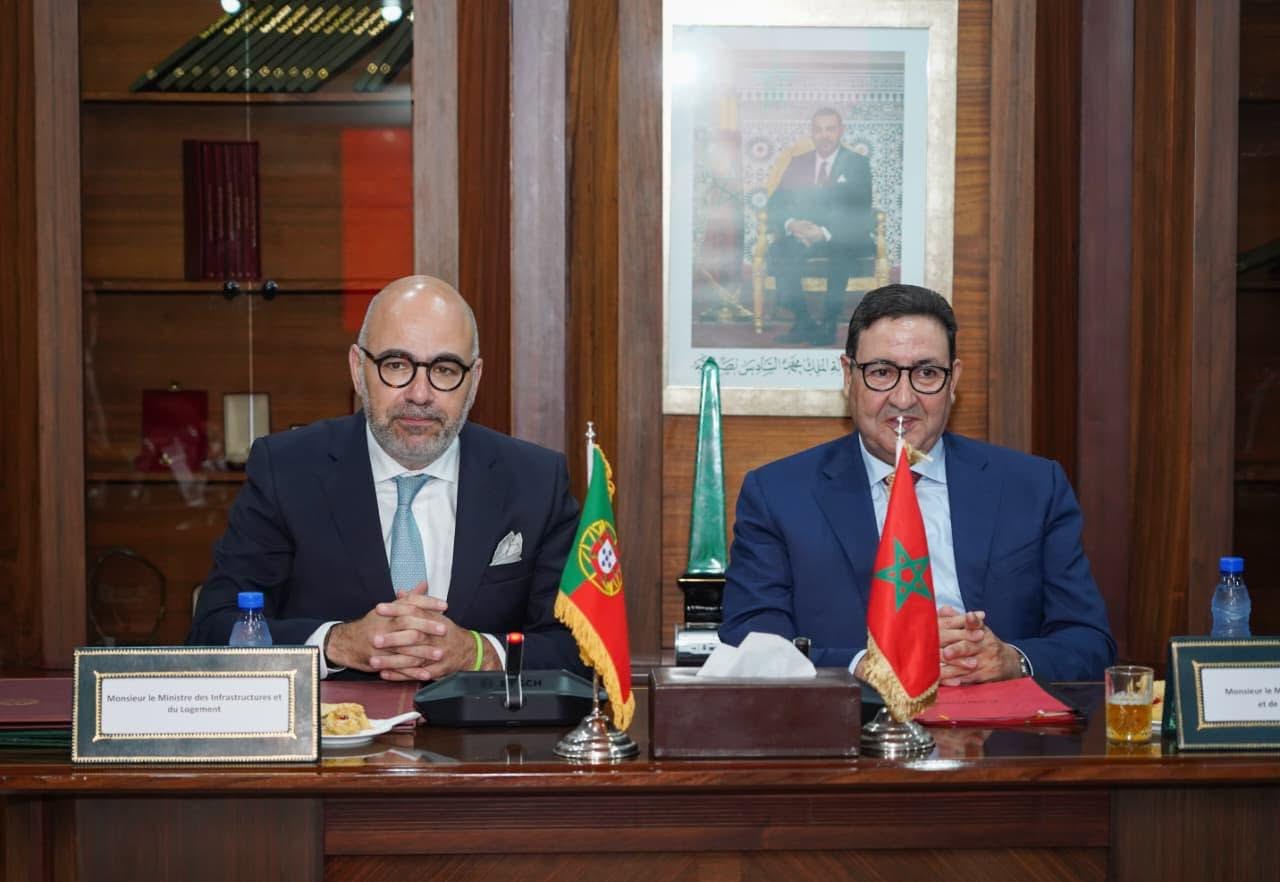 المغرب والبرتغال يوقعان اتفاقاً للاعتراف المتبادل برخص السياقة