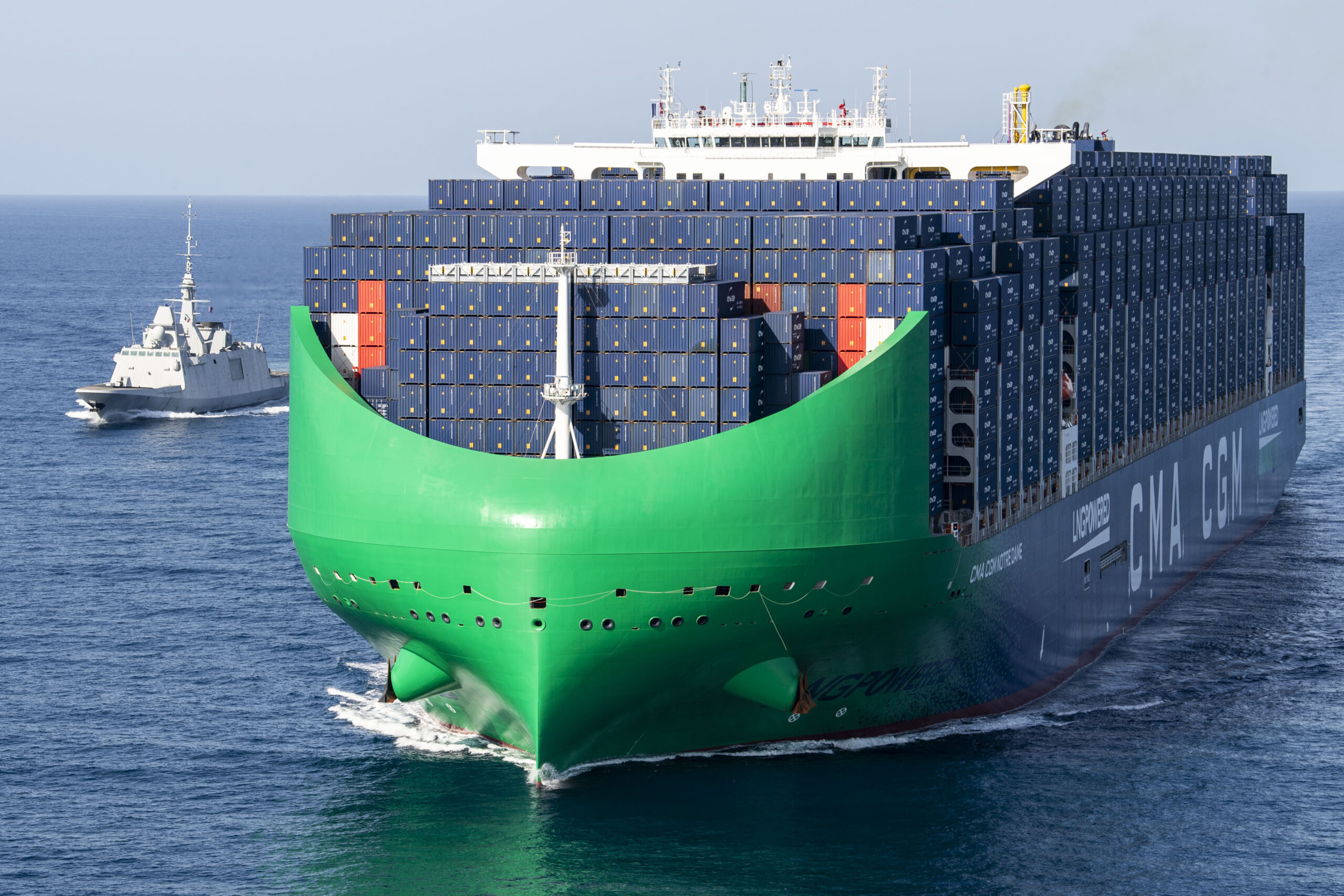 باخرة "CMA CGM NOTRE DAME"، إحدى أكبر ناقلات الحاويات، ترسو بميناء طنجة المتوسط